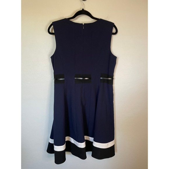 Calvin Klein | Navy and White Sleeveless Fit to Flare Dress with Belt Size 12 - Picture 3 of 4